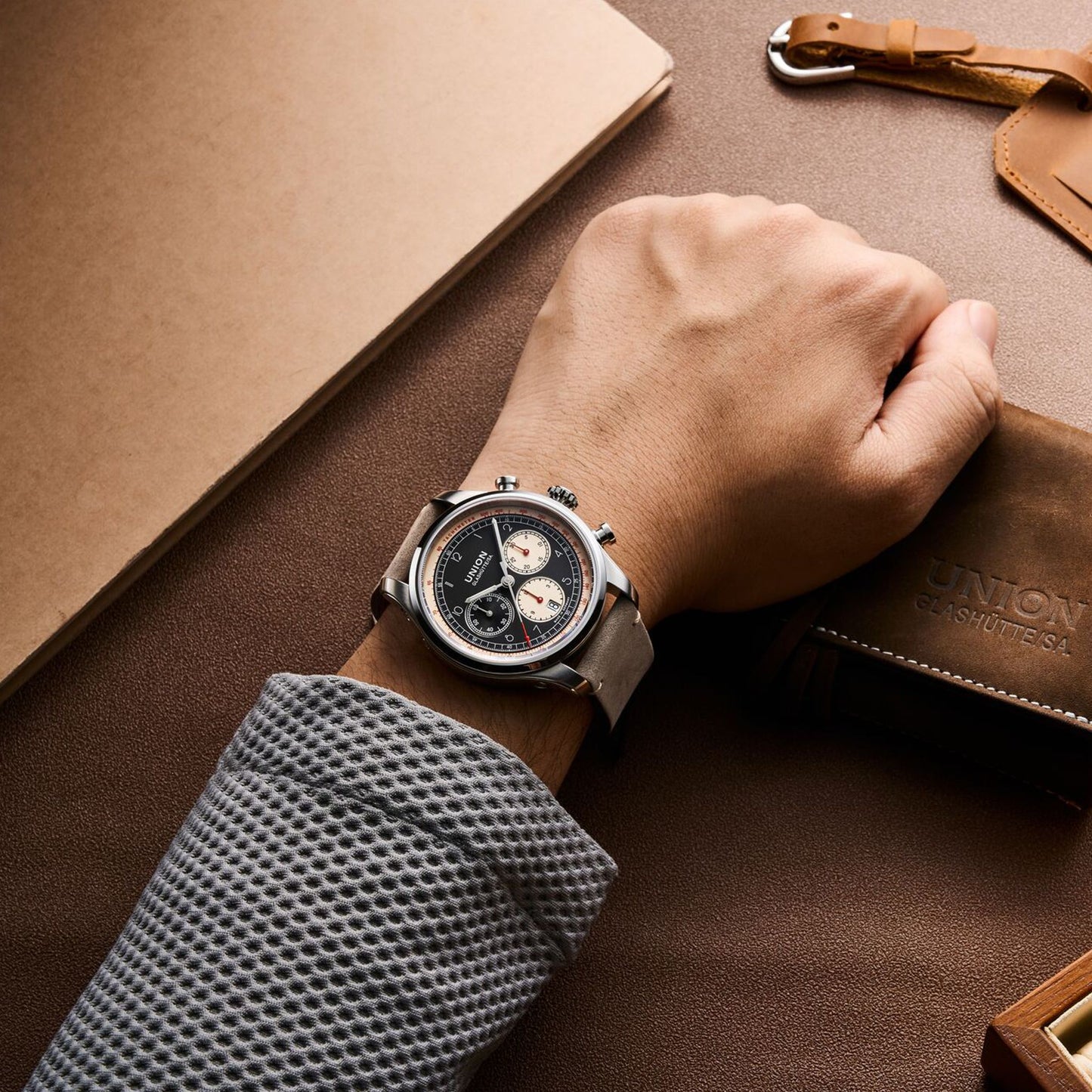 Belisar Chronograph D009.427.16.052.02