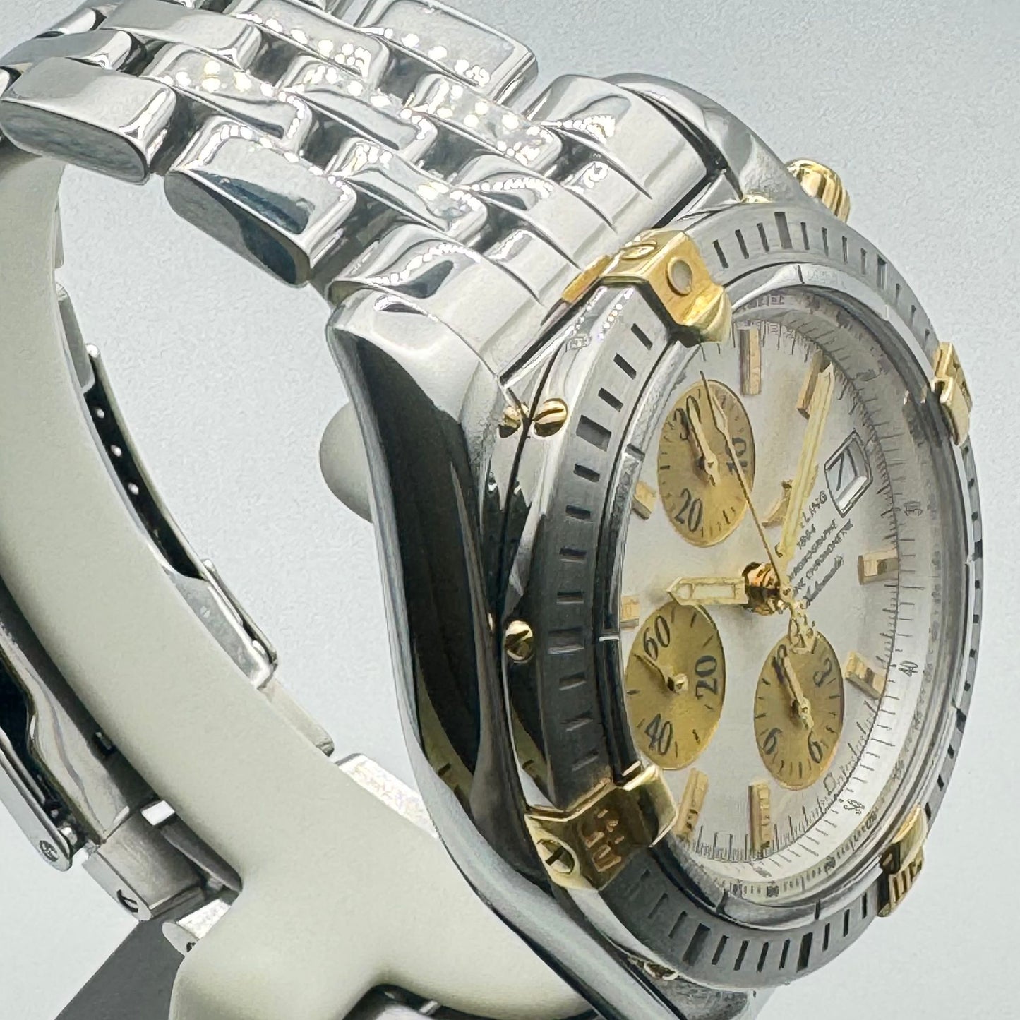 Breitling Chronomat Evolution Chronograph 44mm B13356-125