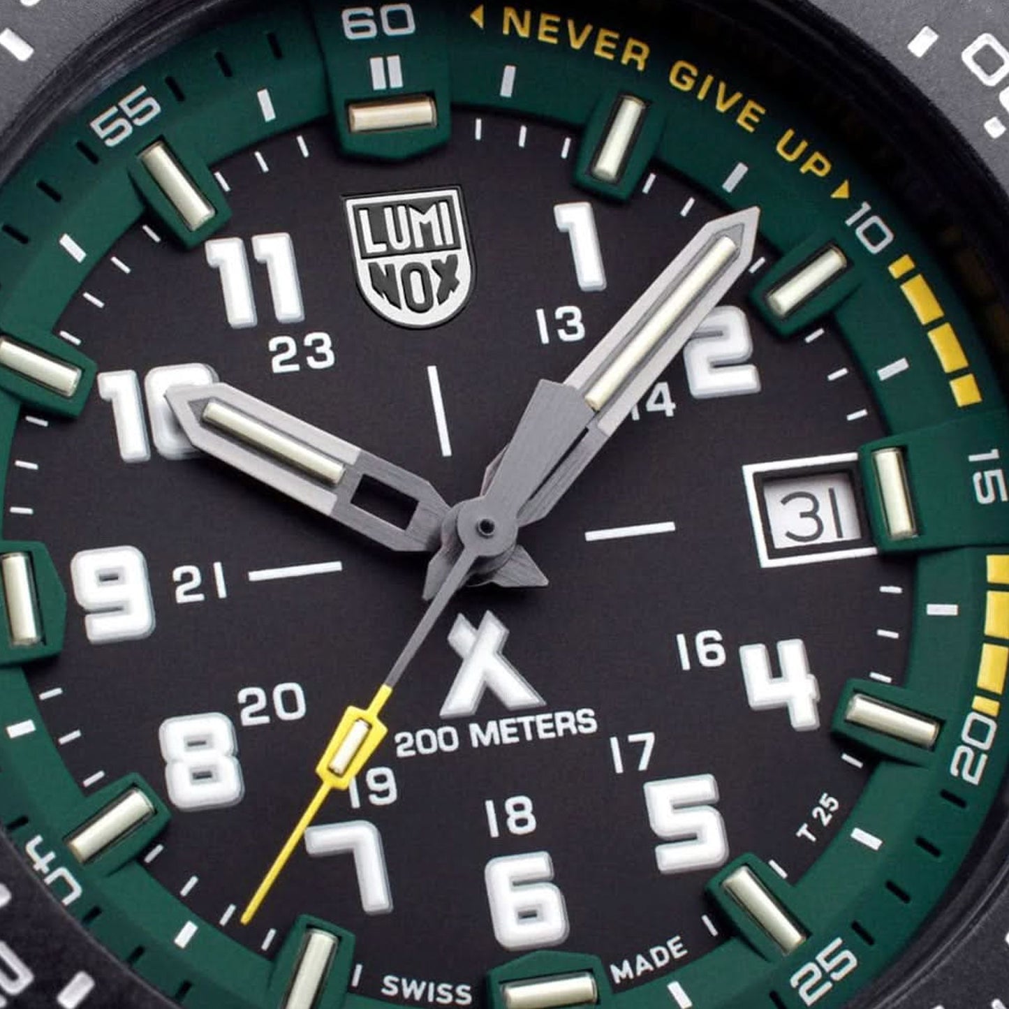 Luminox XB.3735 Bear Grylss Survival 43mm