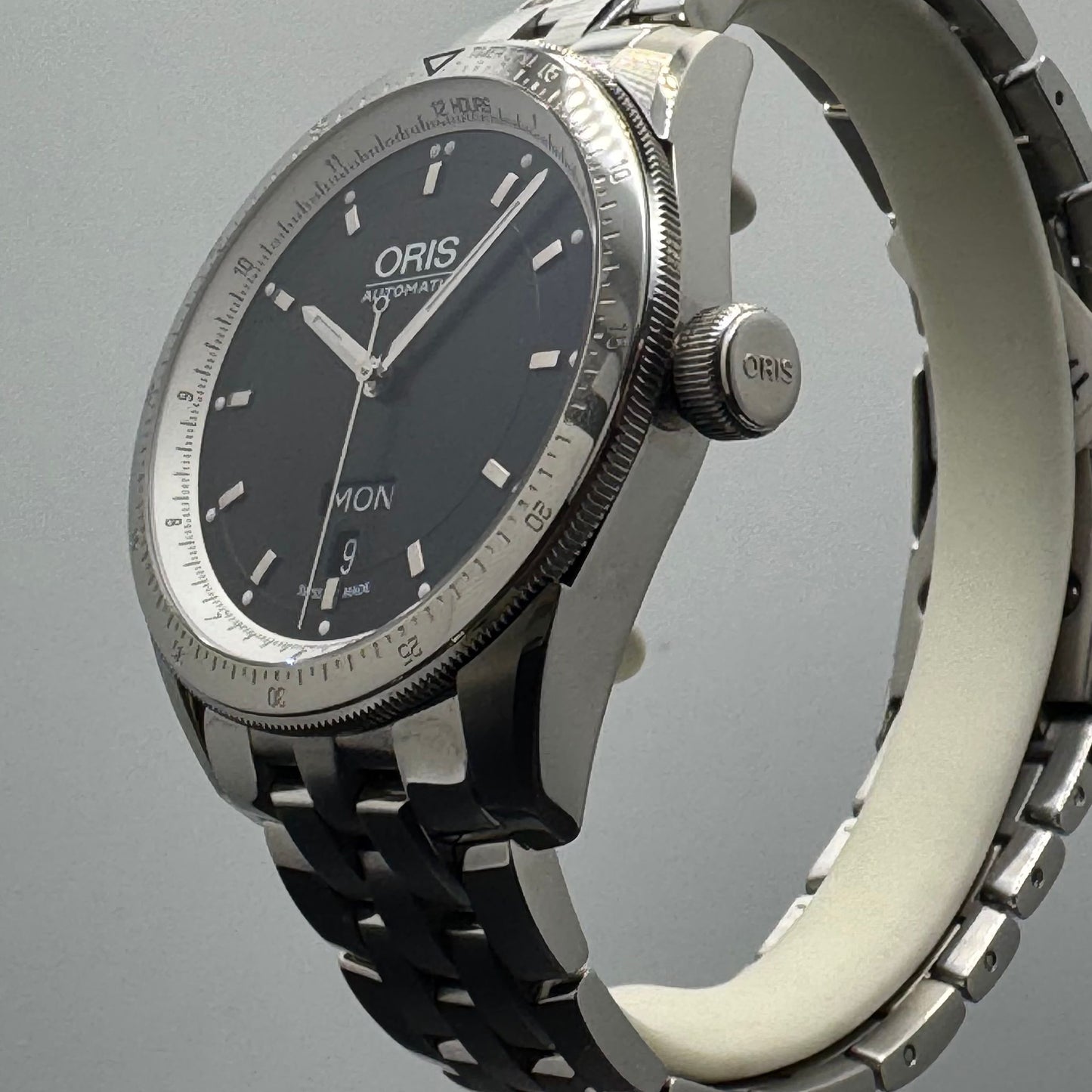 Oris Artix GT 42mm Day/Date 7662