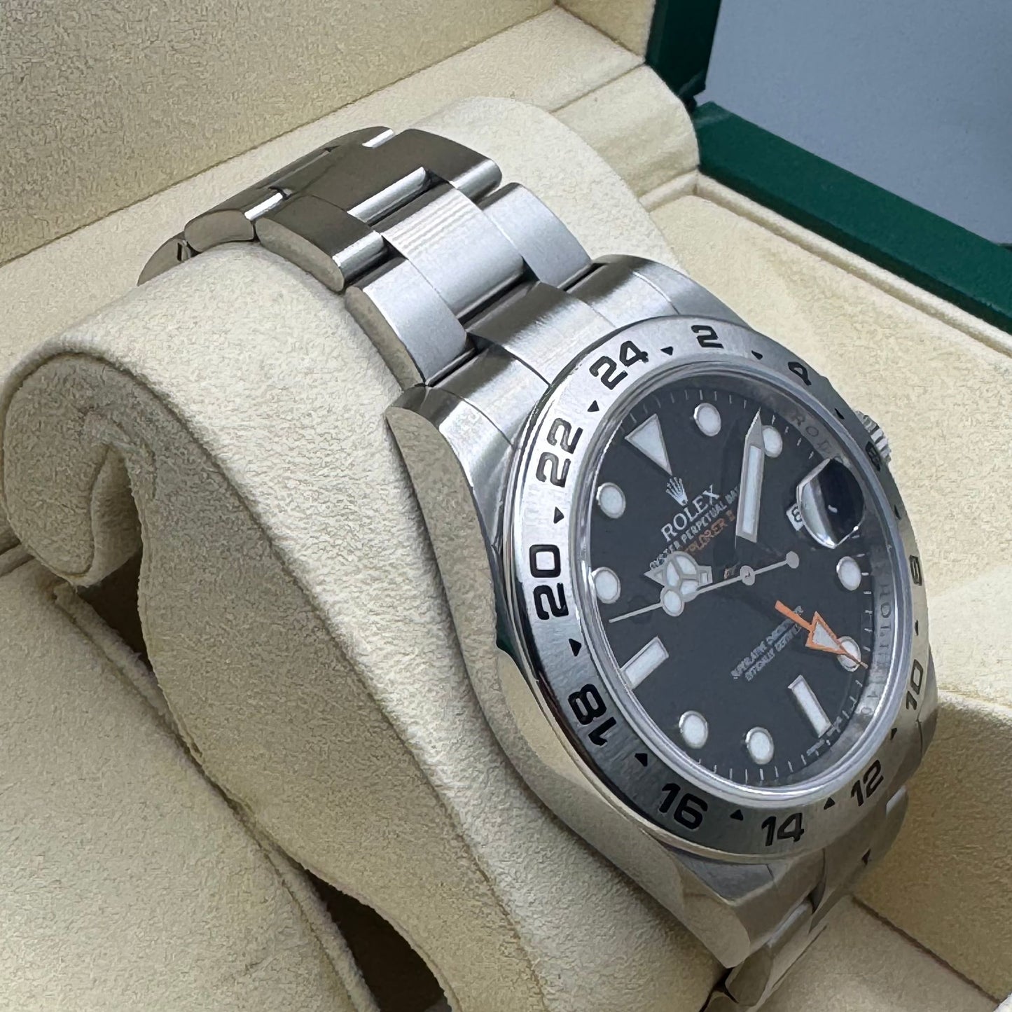 ROLEX Explorer II 216570