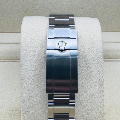 ROLEX Explorer II 216570