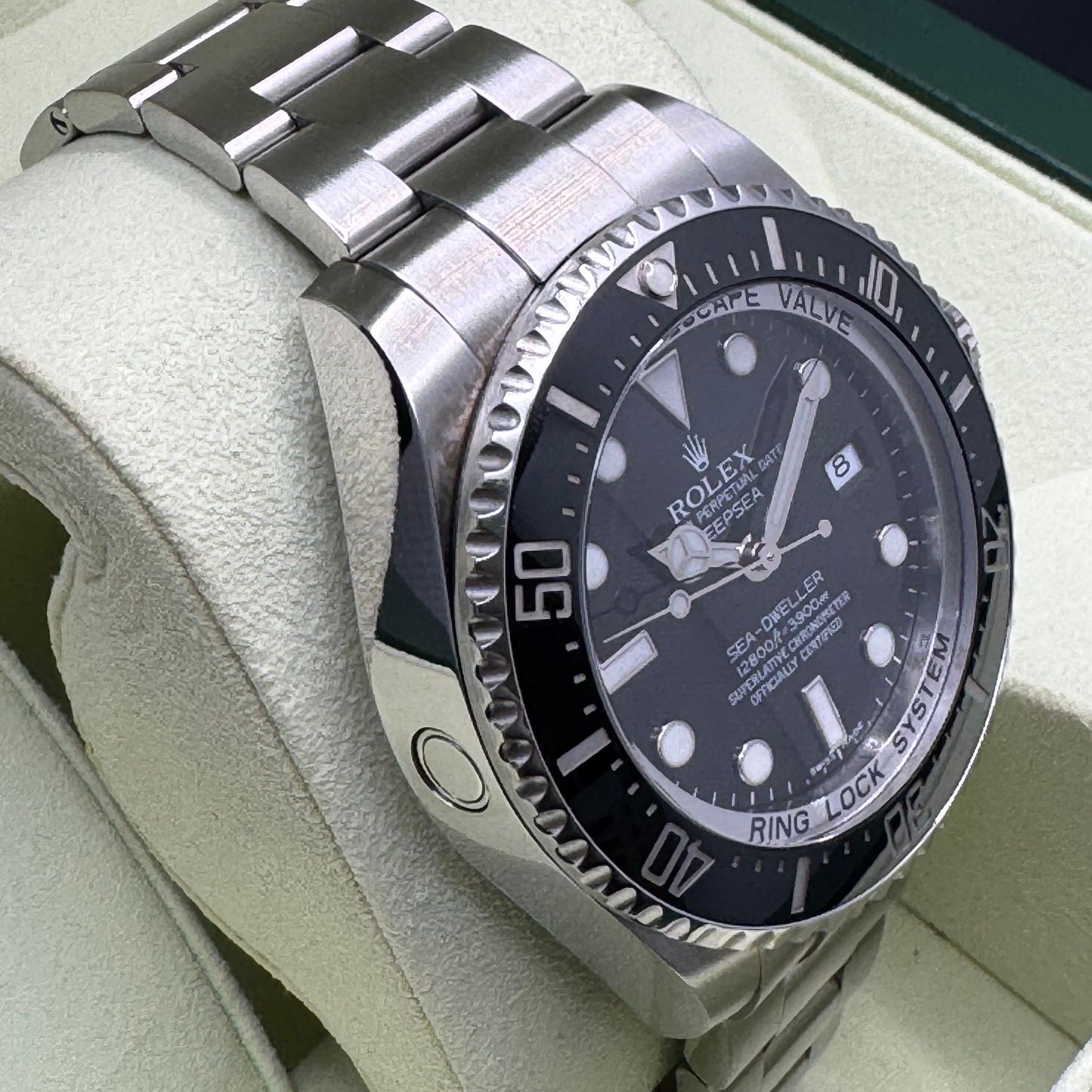 ROLEX Sea-Dweller DeapSea 116660